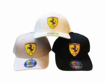 Gorra de algodón bordada ajustable con logotipos oficiales de Ferrari
