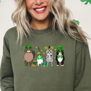 Irish Lucky Cats Sweatshirt, St Paddys Day Cat Lover Shirt, Lucky Irish Sweater, Cat Shamrocks T-Shirt, Irish Cat Mom T-Shirt