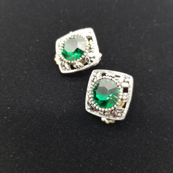 Vintage Emerald Style Stone Clip On Earrings - image 1