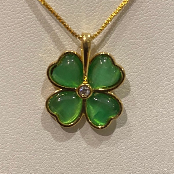 Lucky four leaf clover, pendant, necklace, St-Patrick's day