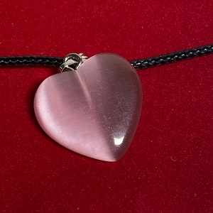 Pink crystal heart pendant, necklace, Cat's eye crystal / y2k grunge necklace/ love necklace image 3