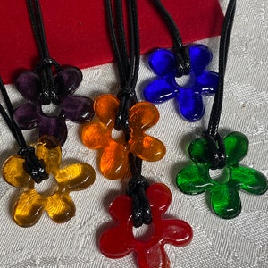 Glass flower pendant, clavicle, necklace, irregular glass flower bead