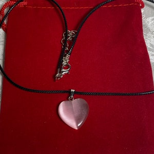 Pink crystal heart pendant, necklace, Cat's eye crystal / y2k grunge necklace/ love necklace image 2