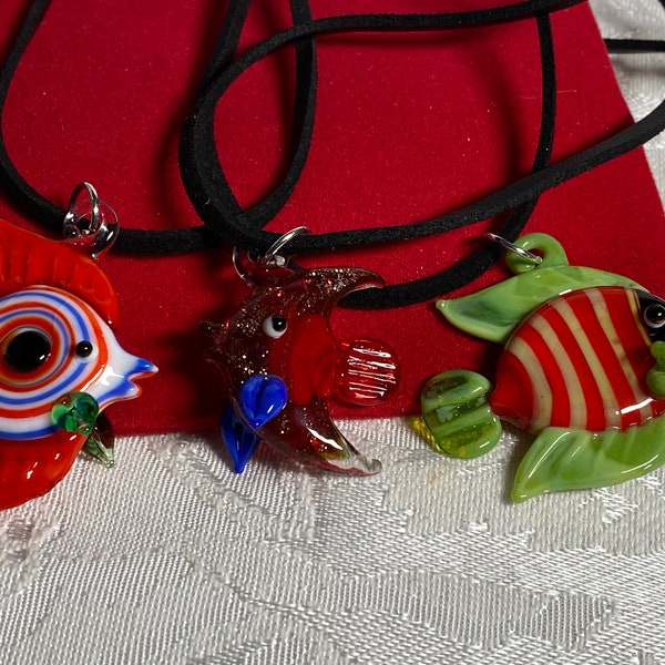 glass fish pendant, choker, necklace, Murano inspired,