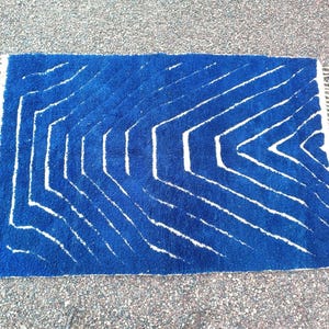 Large Blue Moroccan Area Rug – White Details – Authentic Berber Handwoven Wool Carpet