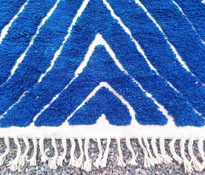 Moroccan Blue Rug with White Accents – Modern Handmade Wool Carpet – Living Room Area Rug