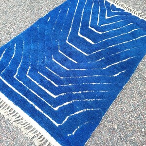 Large Blue Moroccan Area Rug – White Details – Authentic Berber Handwoven Wool Carpet