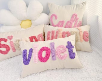 Coussin prénom personnalisé pour bébé, coussin pour prénom, aiguille perforée, cadeau pour chambre d'enfant, décoration de chambre d'enfant, décoration de dortoir, cadeau pour soirée pyjama