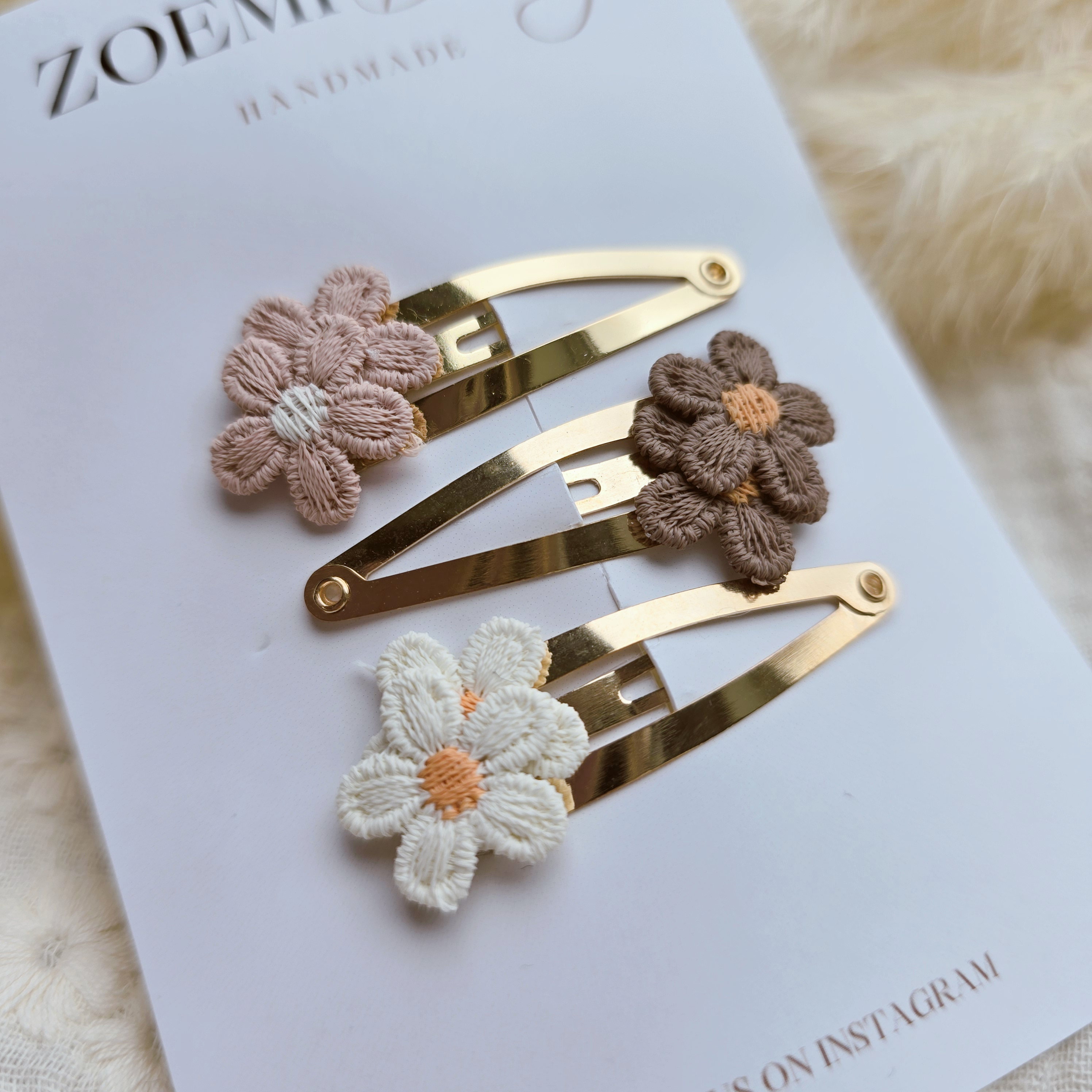 Gold-Trimmed Flower Hair Clips (SET of 3) EGLE | Set of Three Floral Gold Hair Clips - Etsy main image 3