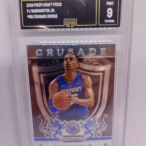 Escolhas do Draft da NBA Panini Prizm 2019-20 de PJ Washington Jr., nº 95, Crusade Insert, Cartão de Calouro - GMA 9 Mint Plus, Classificado