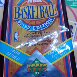 Tarjetas NBA Upper Deck 1991-92, edición inaugural de baloncesto, serie 1, selladas de fábrica - 1 paquete - 12 tarjetas - Hologramas