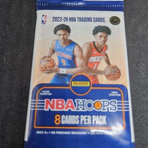 Pack économique de basket-ball Panini NBA Hoops 2023-24 - 8 cartes - Neuves scellées en usine