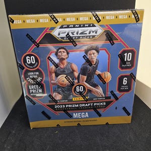 Exclusivité Panini Prizm Draft Picks 2023-24 NBA Mega Box - Neuves scellées en usine - 6 prix Red Ice