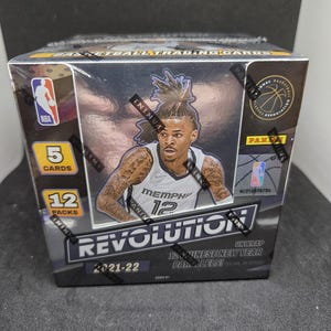 Panini Revolution 2021-22 Chinese New Year NBA Basketball Box - Brandneue Fabrik versiegelt - 12 Chinese New Year Parallels