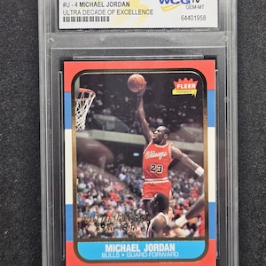 Carta da gioco Rookie Throwback di Michael Jordan 1996-97 Fleer Ultra NBA "Decenni di Eccellenza 1986/1996" - WCG 10 Gem Mint Graded