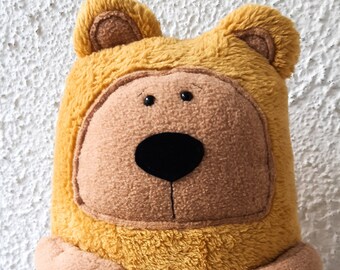 Gilles - a charming handsewn bear in warm mustard fur