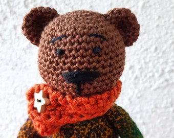 Gustav - a delightful crochet bear with a touch of charm