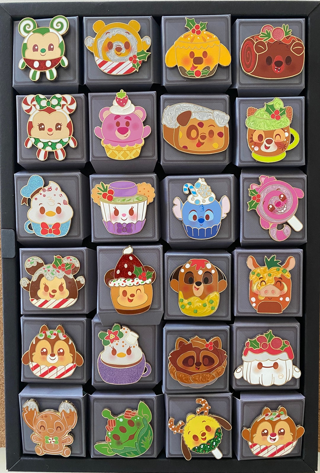 Limited Edition Disney Munchling Christmas Pins, Disney Pins