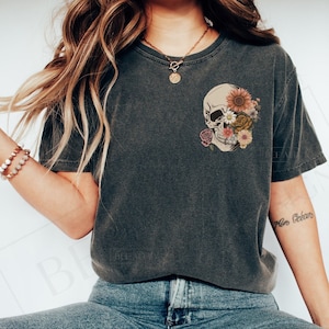 Floral Skull Shirt, Flower Skull TShirt, Gobblincore Boho Graphic Tee, Bloom Skull Fall Halloween Shirt, Oversized Witchy Botanical Skeleton