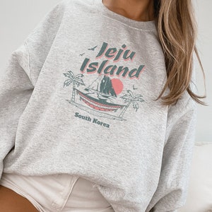 Sweatshirt Jeju Island: Korean Kdrama Kpop Fashion