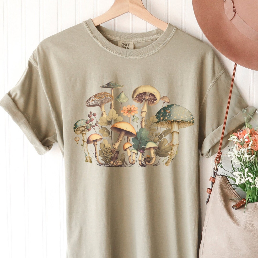 Mushroom T-shirt, Cottagecore Mushrooms Shirt for Women, Mushroom ...