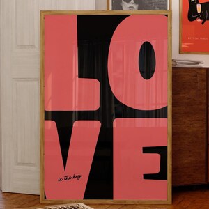 Póster de amor, impresión de pared de los años 70, póster preppy, impresión de pared de moda, impresión retro, arte de amor, póster maximalista, arte de pared con tipografía de moda, arte de pared psicodélico