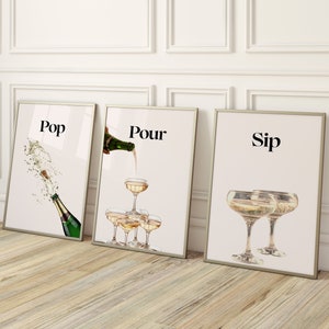 Set von 3 Retro Champagner Poster-Ästhetische Girly Bar Cart Art-Adrette Poster-Trendy Wandkunst-Cocktail Art-Bar Cart Art-Getränke Wand Dekor-Pour