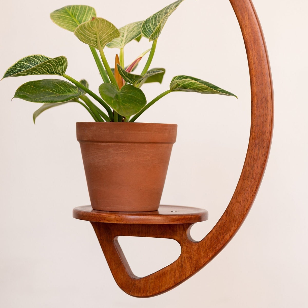 Plant Hanger, Retro, Minimal, Mid-century Modern, Handmade, Solid Wood Plant Hanger - Etsy