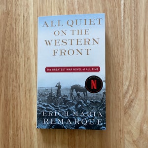 All Quiet on the Western Front by Erich Maria Remarque (Paperback) - Novel/Fiction/WWI/War