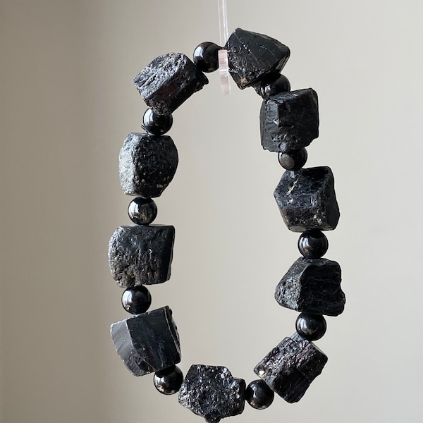 Natural Protection Raw Black Tourmaline Crystals,Meditation Stones,Yoga Crystals Raw Healing Stones Bead Bracelet