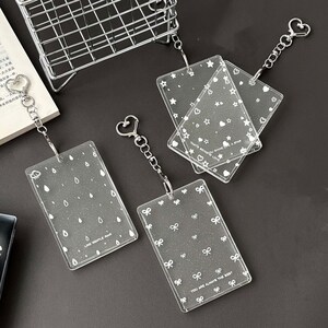 1 Stück Kpop Fotokartenhalter | Ästhetischer Glitzer PC Halter | Herz Bogen Stern Regentropfen Schlüsselanhänger | Geschenk für Kpop Fans | Süßes Konzert Zubehör