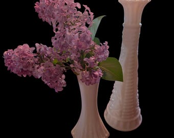 ¡Dos jarrones pequeños de vidrio opalino! ¡Preciosos!