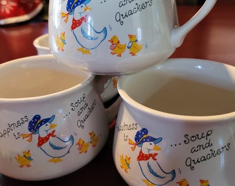 Soup and Quakers Mugs! Cutest little 80s ducks...LIKE NEW ;)