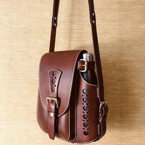 Leather shoulder bag with bottle compartment, diy leather bag pattern, leather bag pdf, daily bag, instructions available