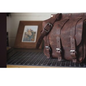 Cartable en cuir, sac bandoulière fait main, sac à bandoulière de voyage unisexe, sac de tous les jours, cadeau pour elle et lui