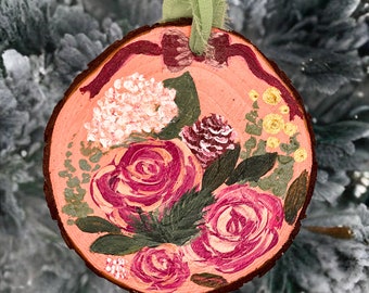 Elegant Floral Shabby Chic Wooden Circle Christmas Ornament - Hand-Painted Festive Delicacy housewarming gift idea botanical ornament