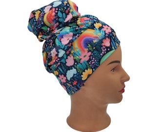 Rainbow Nurse Bun scrubmuts om de hele dag te dragen. Comfortabele schrobkap met optionele knoppen. Cadeau voor de gezondheidszorg