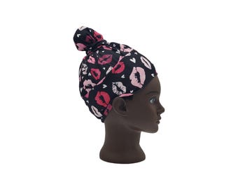 キスボタン付きサージカルハット、ハイバンススクラブキャップ、女性用ストレッチデンタルキャップ、ロングヘア用スクラブキャップ。リップ。バレンタインキャップ