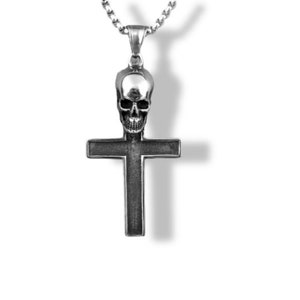 Skull with cross necklace, Cross skull pendant , Gothic cross Necklace Men Women Chain Punk Long Necklaces Pendants Skull Stainless Steel