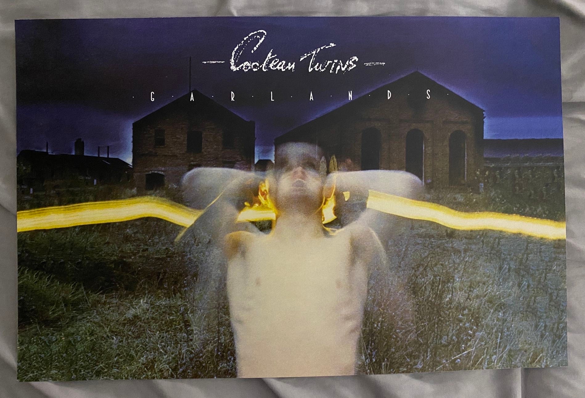 貴重 UKオリジナル COCTEAU TWINS GARLANDS LP this mortal coil bauhaus massive attack everything but the girl portishead COCTEAU TWINS Released Debut Album \u0027GARLANDS\u0027 40 Years Ago Today