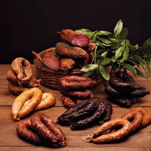 Chorizo Serra Estrela Dry Cured Natural Traditional Sausage Delicious Portugal Saucisson image 1
