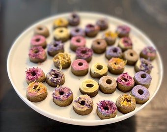 Mini Donuts~ Base SIN AVENA~ ¡5 Sabores! Delicias naturales y saludables del tamaño de un bocado para conejos, hámsteres, cobayas, ratones y otros animales pequeños.