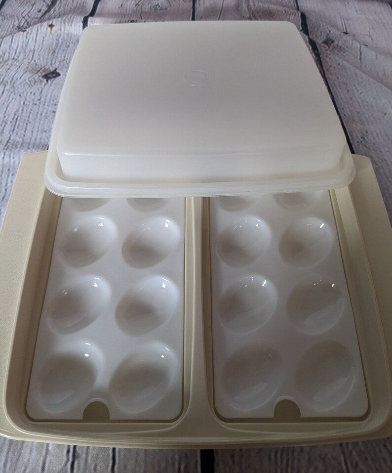 Vintage Tupperware Deviled Egg Carrier Etsy