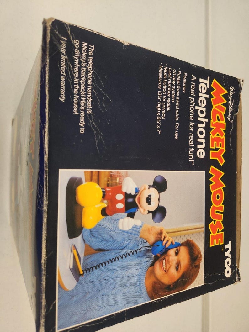 Teléfono de viaje vintage de Mickey Mouse Tyco de los años 80, con mochila, caja e instrucciones. imagen 10