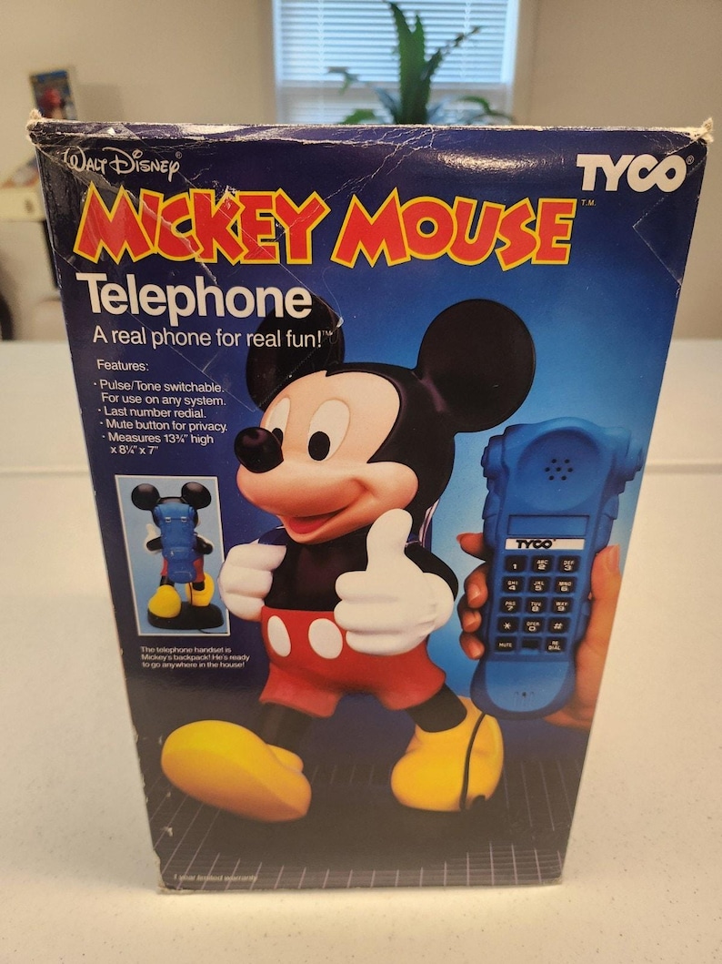Teléfono de viaje vintage de Mickey Mouse Tyco de los años 80, con mochila, caja e instrucciones. imagen 9