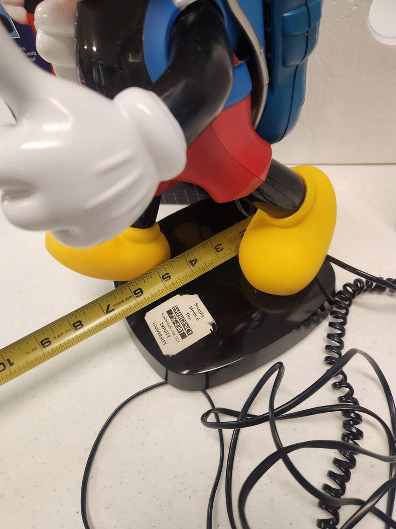 Teléfono de viaje vintage de Mickey Mouse Tyco de los años 80, con mochila, caja e instrucciones. imagen 4