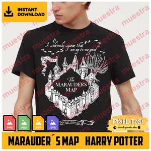 Puede incluir: Camiseta negra con una ilustración detallada en blanco y rojo del Mapa del Merodeador de Harry Potter. El diseño incluye las frases "I solemnly swear that I am up to no good" y "Mischief Managed".