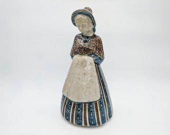 ビング＆グロンダールの大きなヴィンテージ磁器の置物 - 民族衣装を着