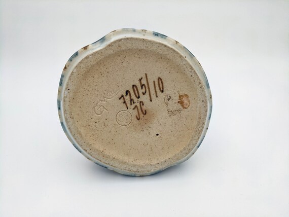 ビング＆グロンダールの大きなヴィンテージ磁器の置物 - 民族衣装を着