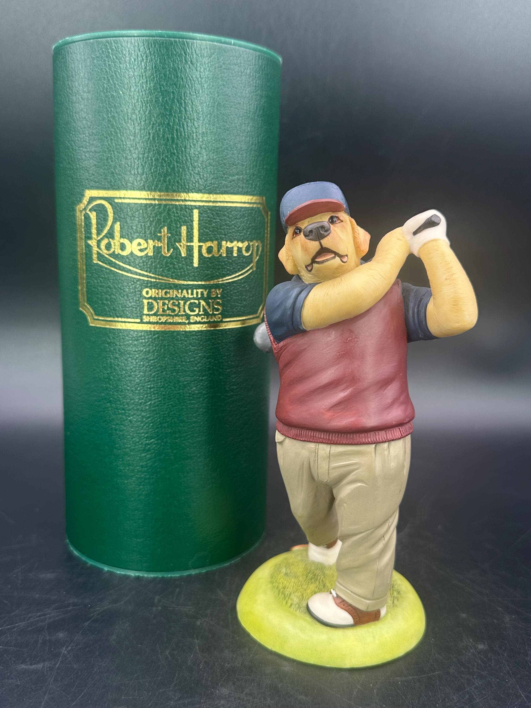 Robert Harrop, Doggie People, CC33 Golden Retriever Playing Golf